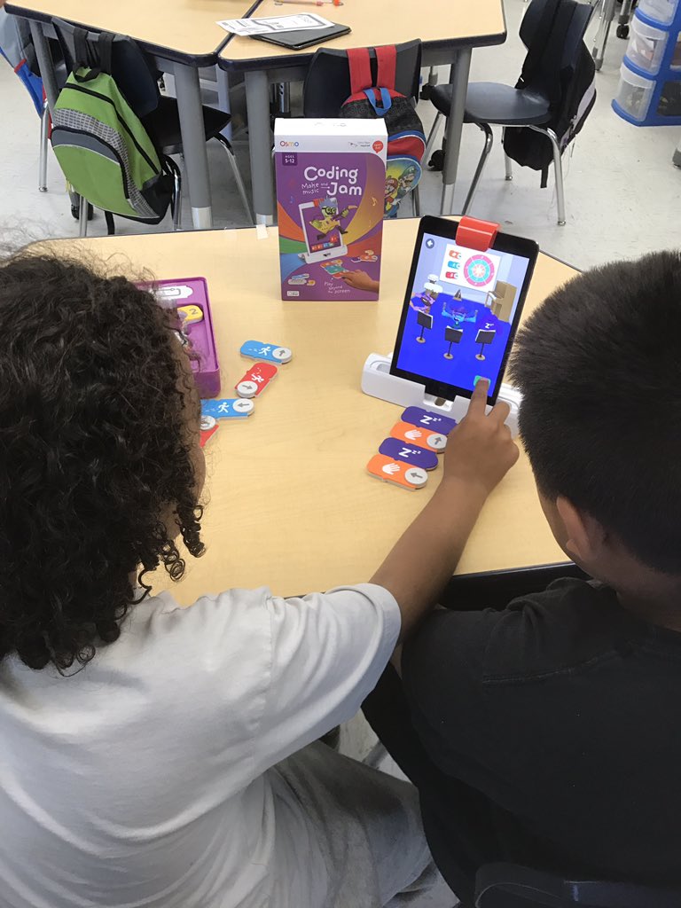 ABCClassroom's tweet image. Coding with @PlayOsmo #jamming @FairviewPanther #codingJam