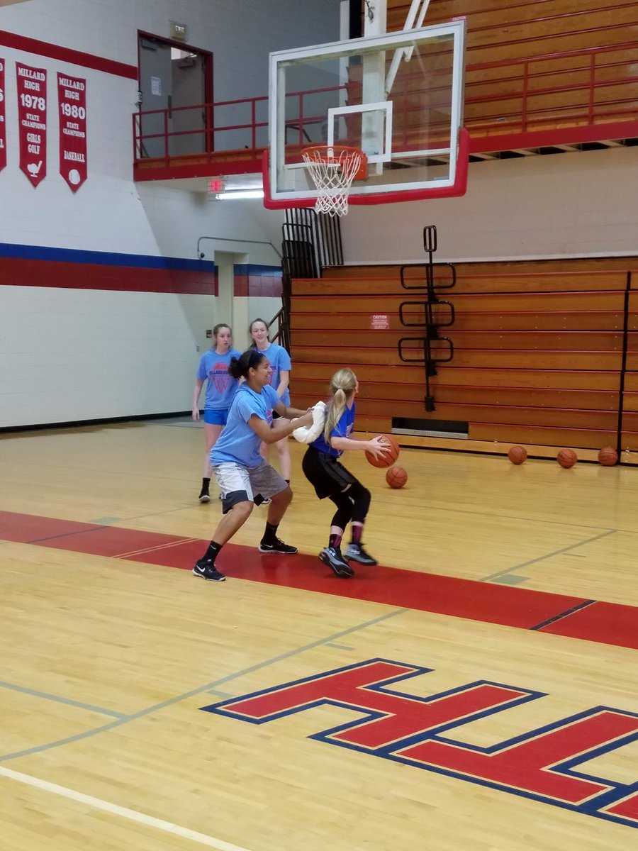 Patriotsgbball's tweet photo. Great week of camp!!  High school kids had just as much fun as the young ones!!  #Family https://t.co/j1mQ4fArSh