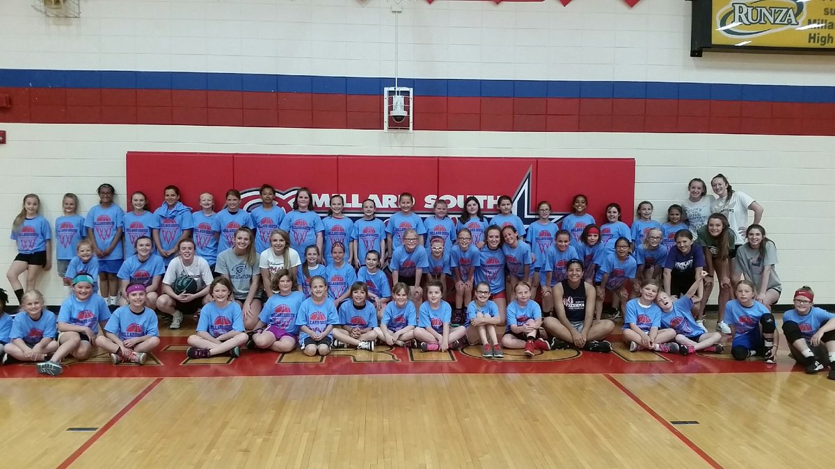 Patriotsgbball's tweet photo. Great week of camp!!  High school kids had just as much fun as the young ones!!  #Family https://t.co/j1mQ4fArSh