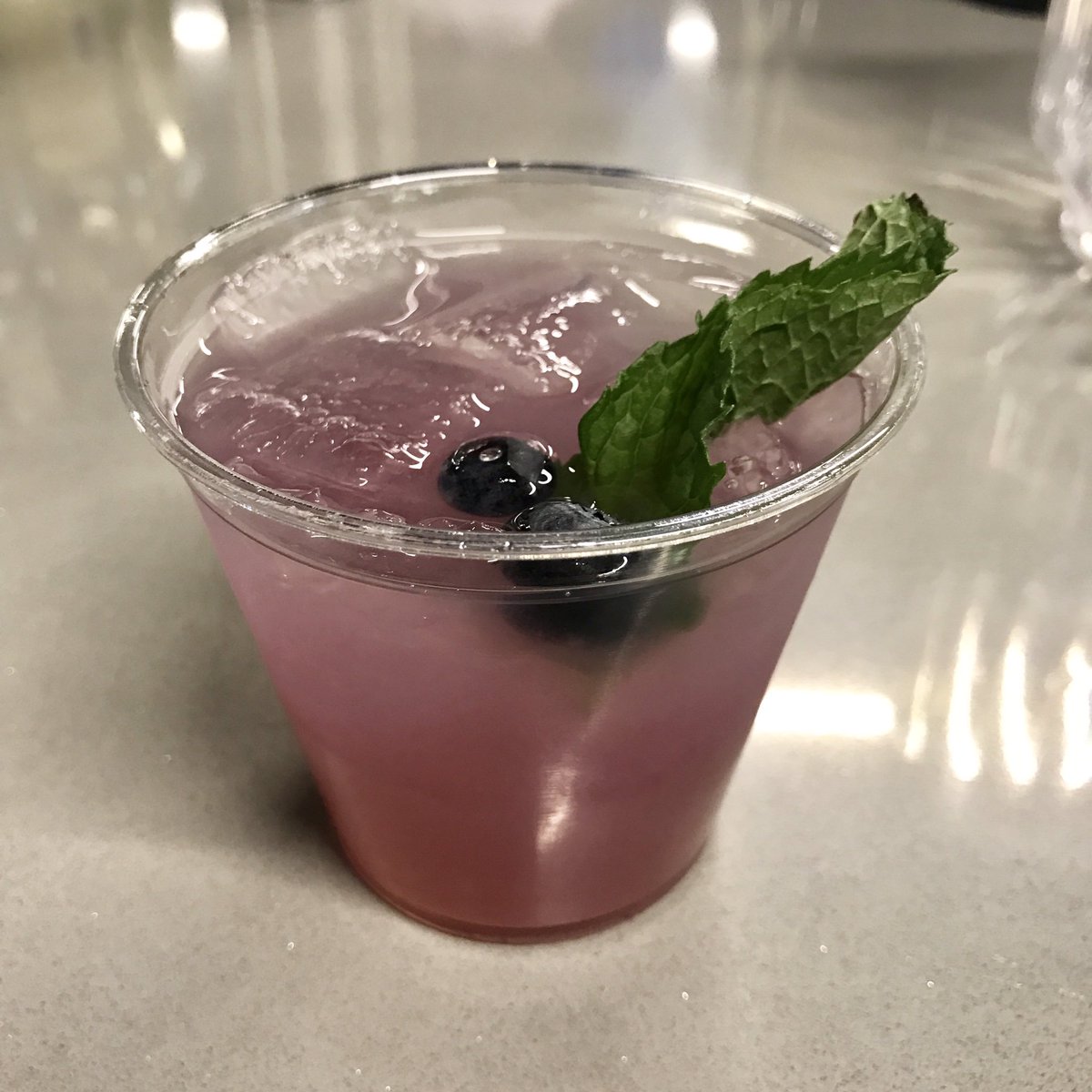 Datz4Foodies's tweet photo. Celebrating that #FridayFeeling with #BGLOpenHouse. Congrats on your expansion! @MyBlueGrace https://t.co/Bx7sB1o3Bi