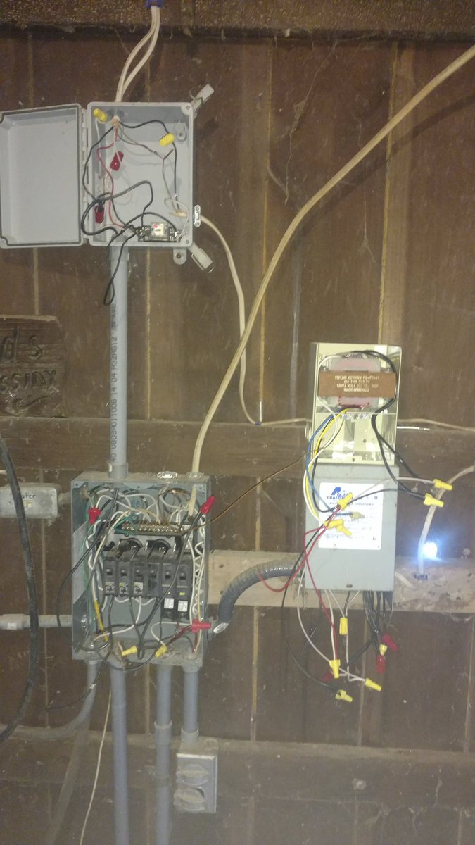 Found this quality work done by a local guy. See anything wrong with the craftsmanship. Couldnt imagine getting paid for it.