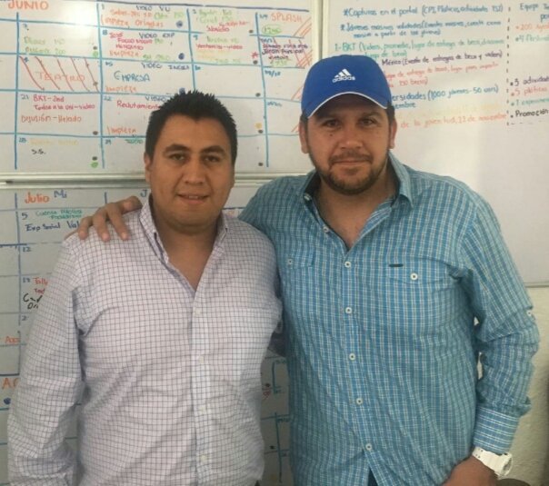 JCIMEXICO's tweet photo. Productiva plática de nuestro presidente @aaron_rm con Ricardo Trujillo, director del @IMAJSMA en trabajos para nuestra Convención Nacional. https://t.co/q5dPYhEkxv