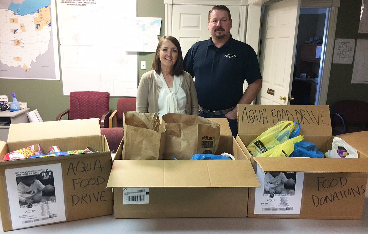 MyAquaWater's tweet photo. Aqua Ohio supported @UWLC's 2017 #FeedLakeCounty Food Drive by collecting 135 pounds of non-perishable food, enough to provide 110 meals. https://t.co/FRgnxrb190
