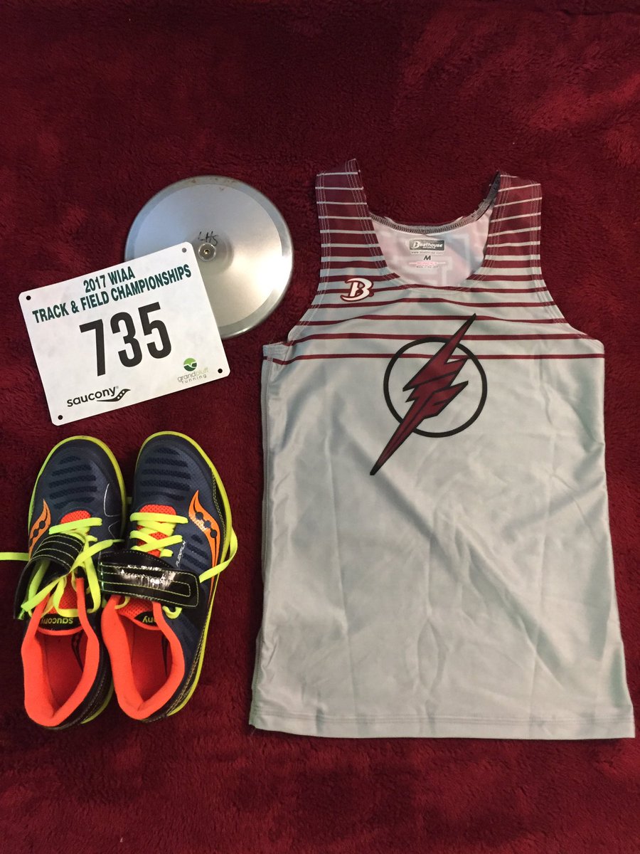 MrsAbitz's tweet photo. Waiting for things to get rolling. #statetrack2017 #Sennettshines https://t.co/3Rw9gw36xH