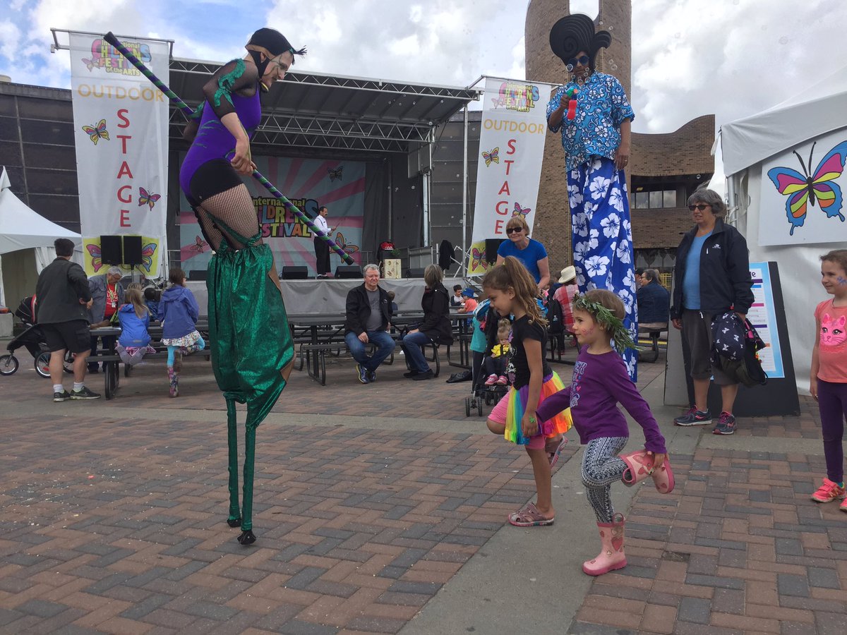MargeauxMaron's tweet photo. Made some big promises for sunshine this afternoon &amp; Mother Nature obliged! 😊Checking out the International Children's Festival in #StAlbert https://t.co/1RsjKyKFTa