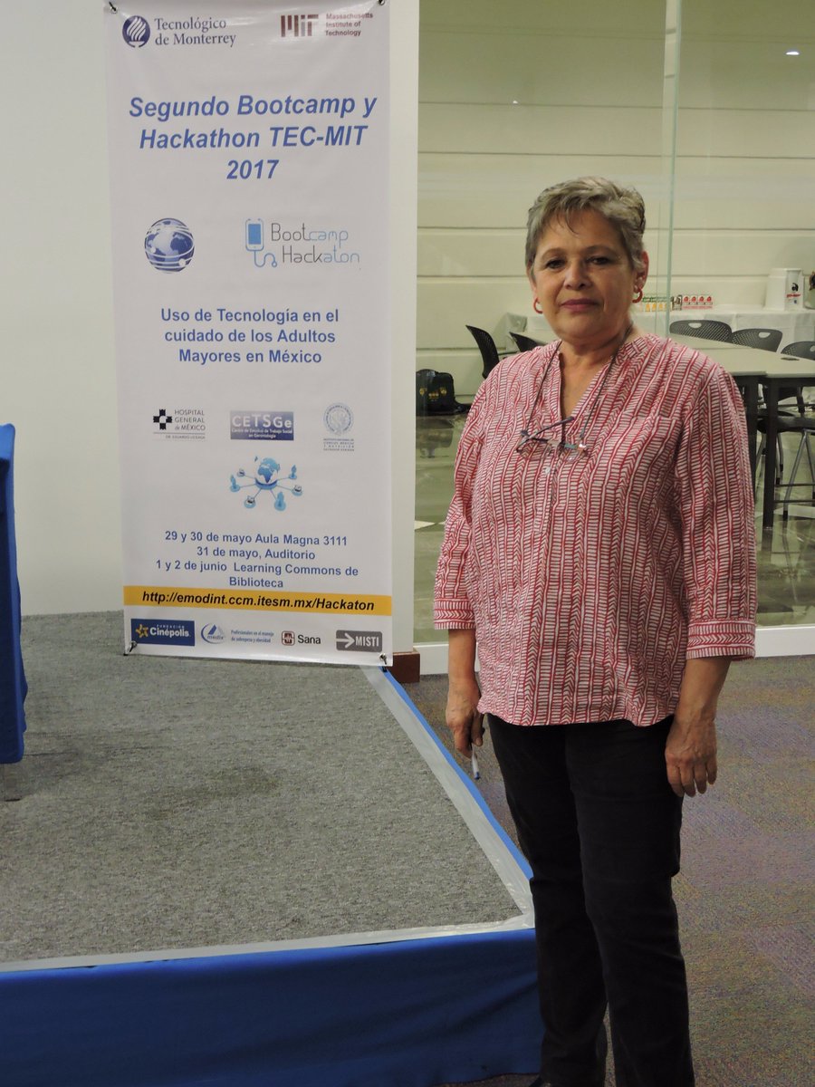 hackadultos's tweet photo. Charla "El proceso de vejez y sus aspectos sociales". ¡Muchísimas gracias Dra. Graciela Casas! @ComunicacionTS https://t.co/g0t8Z1P9dB