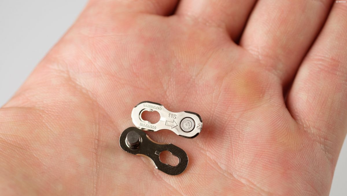 bikeradar's tweet photo. Shimano has FINALLY made a quick-link for its chain | https://t.co/EdM8o28Eav https://t.co/auWY1eLWMC