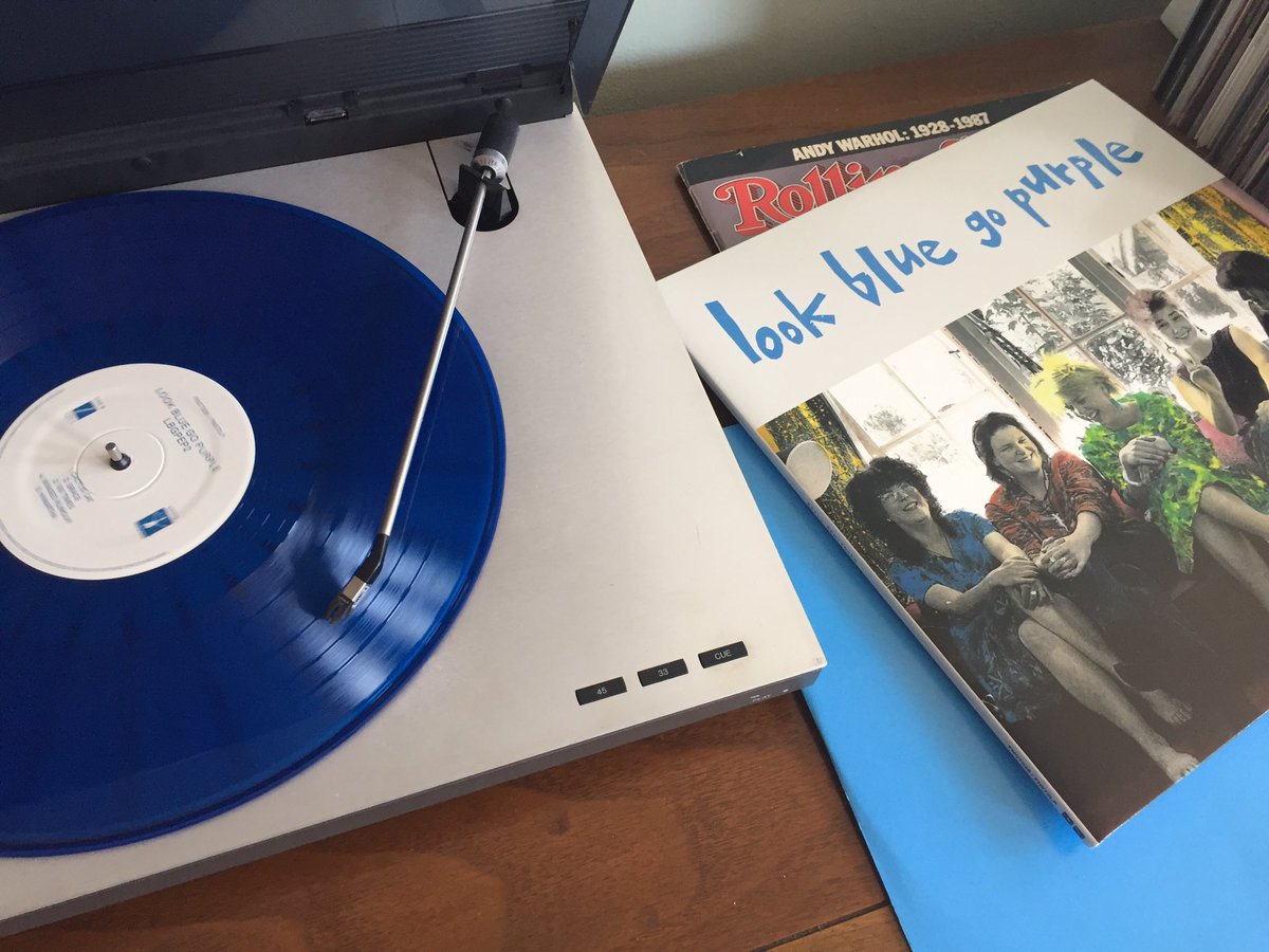 StarTropicss's tweet photo. 🙏🙏🙏super thankful to secure the limited color vinyl of the new #LookBlueGoPurple comp! Thx @capturedtracks @FlyingNun https://t.co/m9230qjZhn