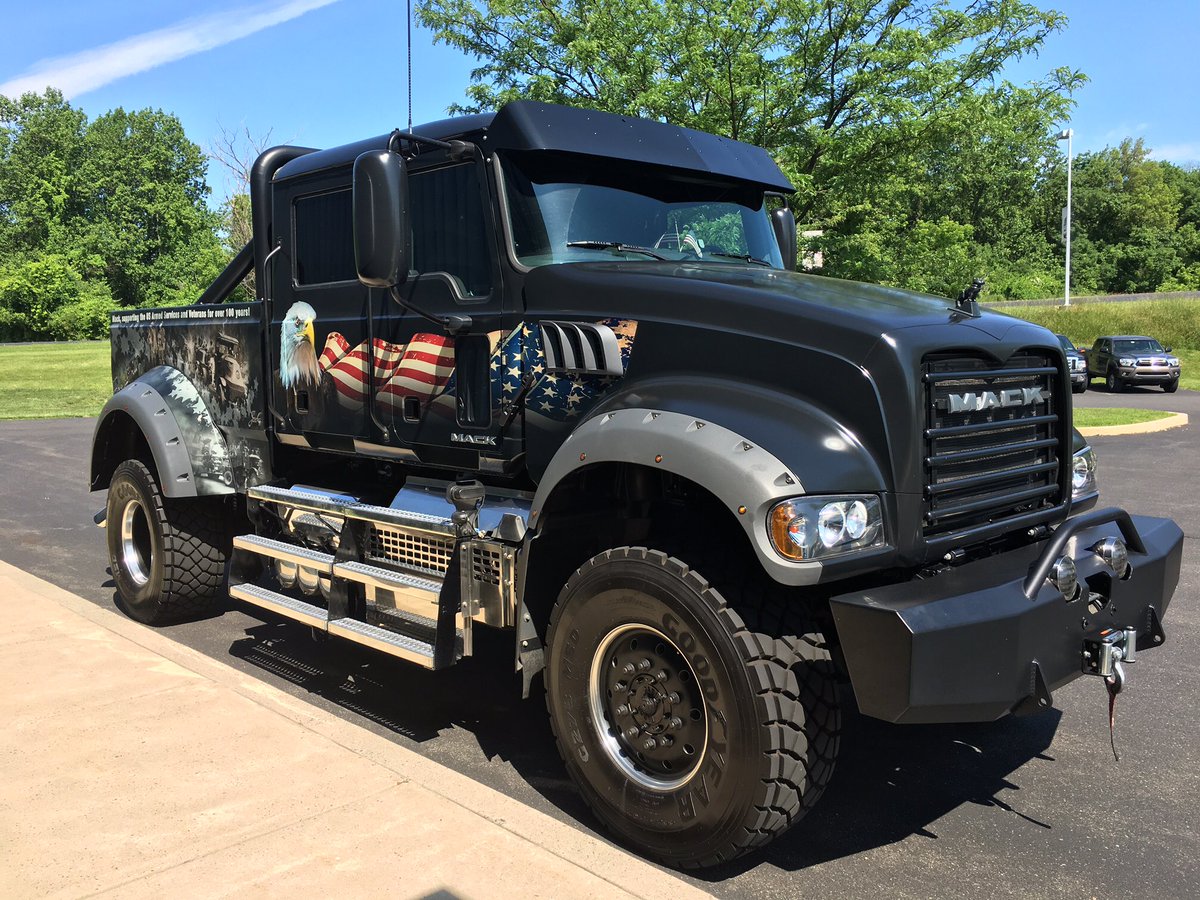kthompson107's tweet photo. Was at the Mack Truck Customer Center today with a valued customer and saw this bad boy outside. 800HP and 2800 ft. Lbs. torque. #JackMack https://t.co/rlDLd5LNEo