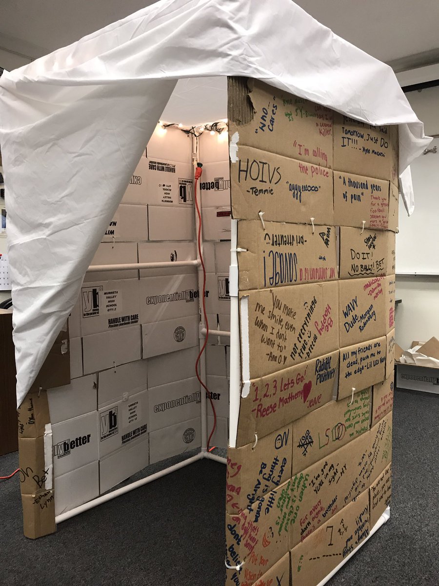 gradeslayer's tweet photo. 🗣📥Challenge delivered: @flipgrid is about amplifying student voice, so we made a #flipbooth made literally of student voices!
#mvusdlearns https://t.co/SWAXzOVIRV