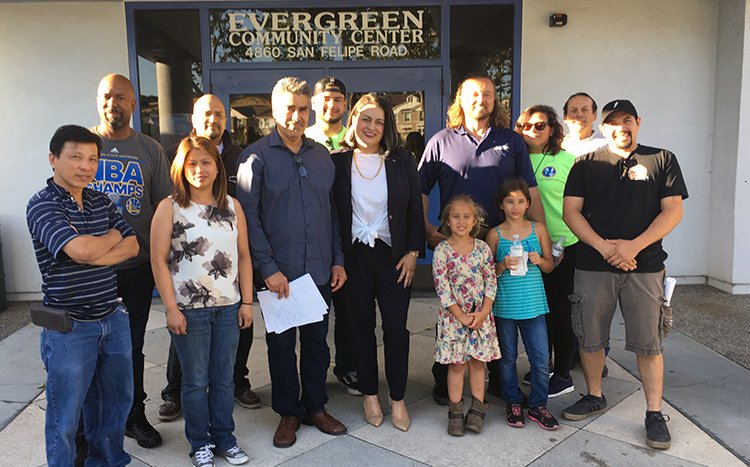ResponsibleSJ's tweet photo. #MEPSUnited member leaders talk good jobs, local hiring & #ResponsibleDevelopmentSJ w Councilwoman @votesylvia at 6/1 District 8 meet-up https://t.co/mug7zHp3Hs