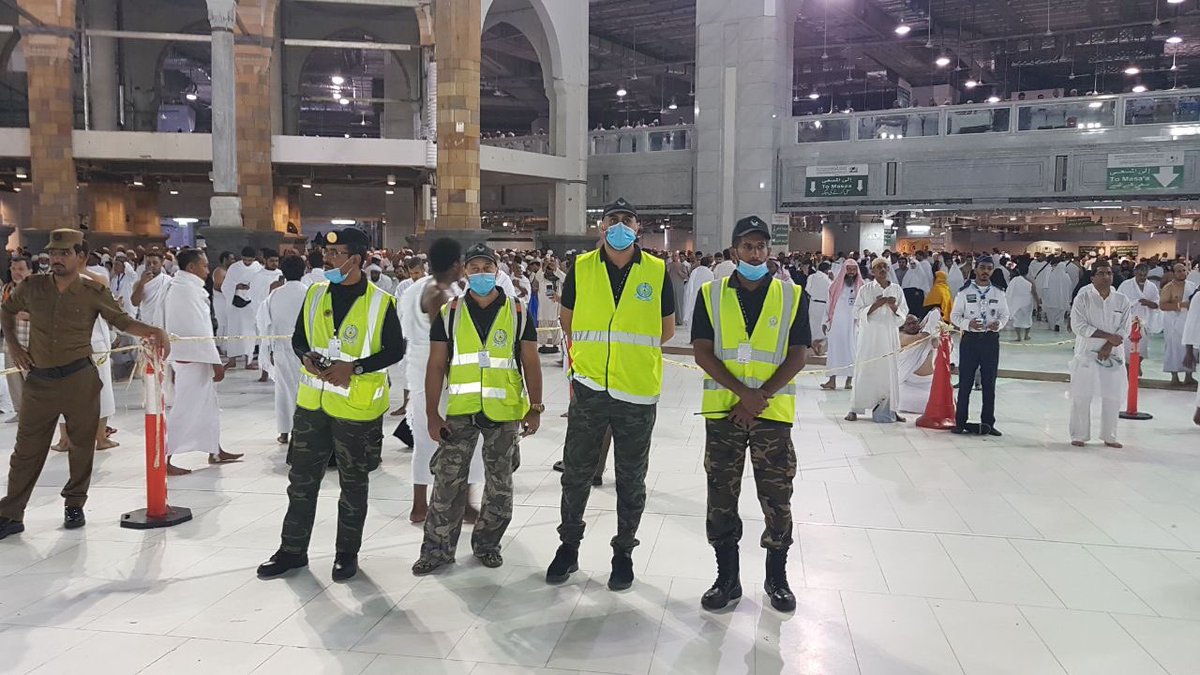 salam_org's tweet photo. لليوم الرابع على التوالي مشاركة #فريق_السلام_السعودي في الحرم المكي لخدمة الضيوف الرحمن🕋
#مكه
#الحرم_المكي
#رمضان 
#البحث_والانقاذ https://t.co/TwQ1bBtAQP