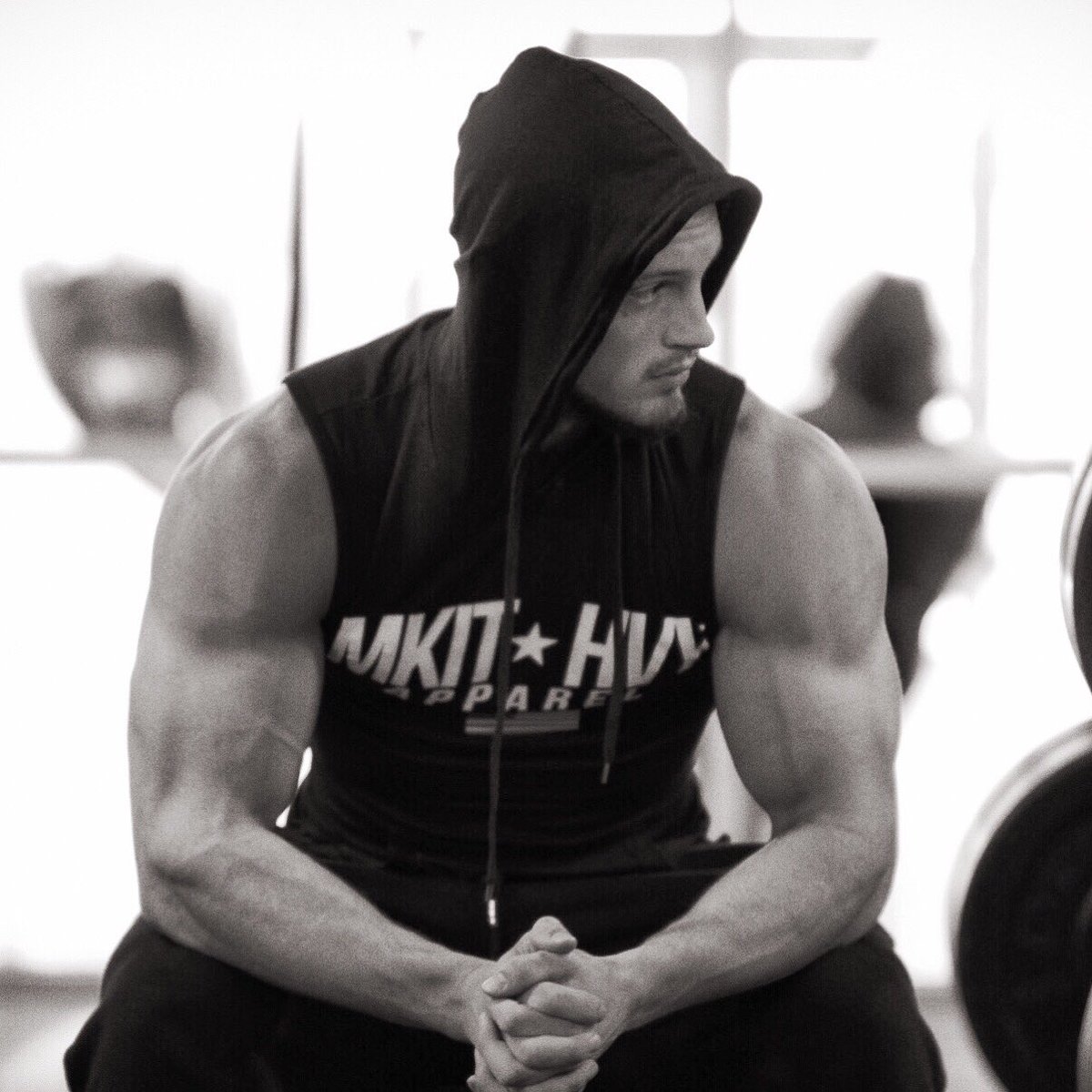 makeitheavy_a's tweet photo. Never hold your head down, never say you can't, never limit yourself, and never stop believing. Zone Out. @brandonrosenbaum #mkithvy https://t.co/ayWrhyx4Cy