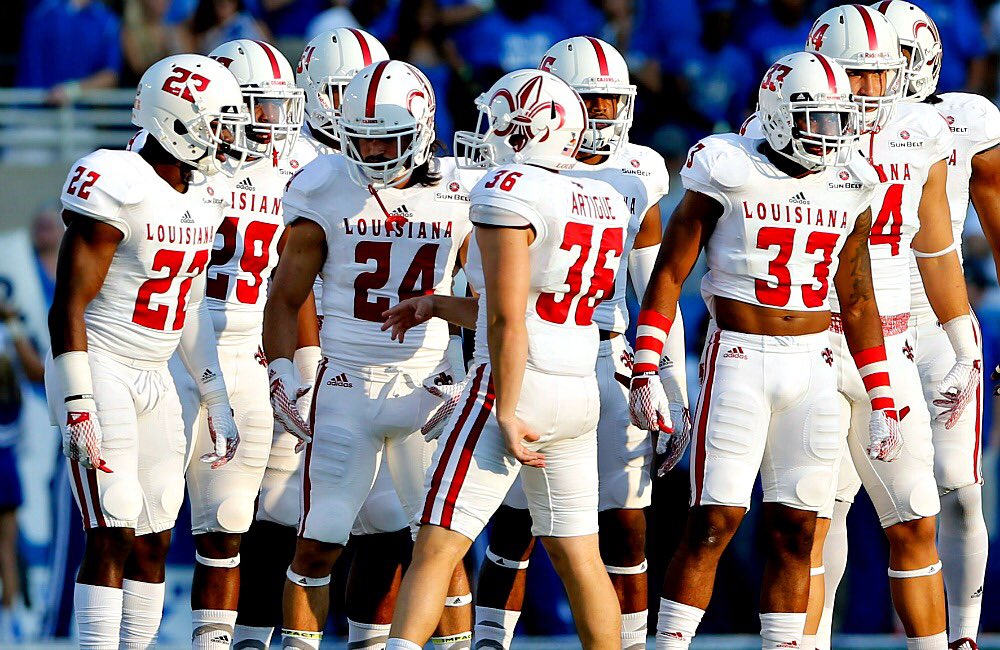 CollinsWoods85's tweet photo. Blessed and thankful to receive my 18th offer from the University of Louisiana-Lafayette! #RaginCajunsπΆπ€πΎπ₯ https://t.co/JyNjU6f87X