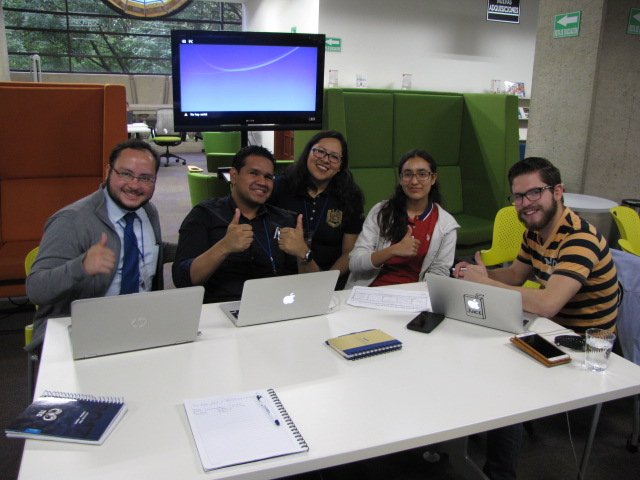 hackadultos's tweet photo. El Hackatón es un espacio para innovar y colaborar. ¡Vamos muchachos! https://t.co/5lalCAlgNp