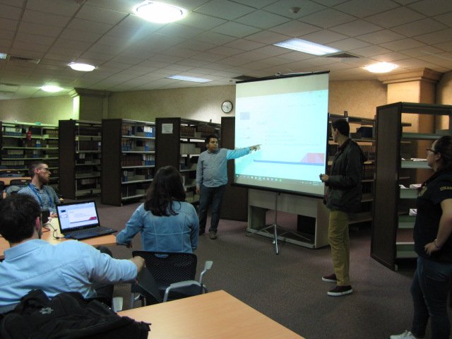 hackadultos's tweet photo. Excelente coordinación y mucho aprendizaje con nuestros mentores de @MITSanaMobile y @ComunicacionTS ¡Gracias profesores! https://t.co/Kb89AOrbBv