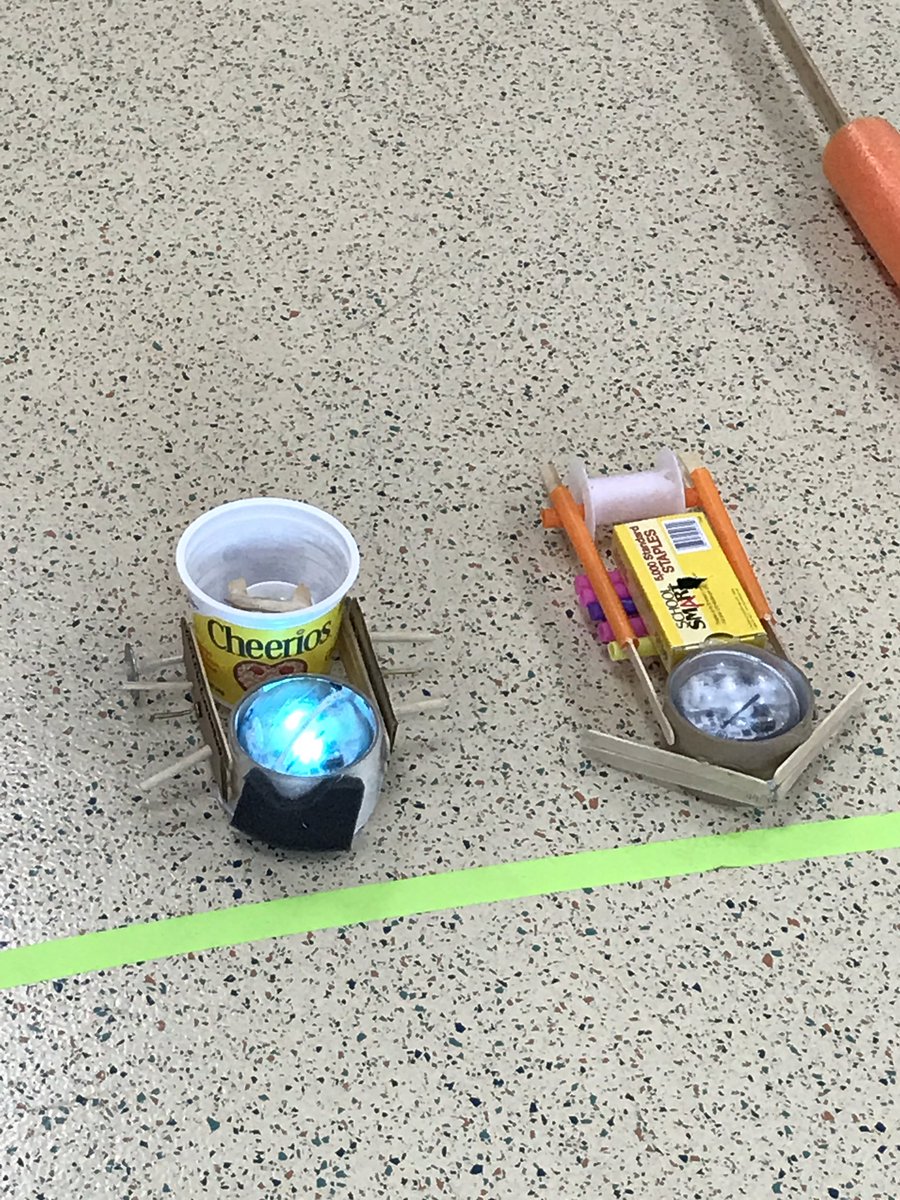 SchroMrs's tweet photo. A fun final week of Explorers....Sphero Chariots, Cane Toad Traps and 3rd grade Explorer "graduation"!  Amazing kids!❤️ https://t.co/ShwRnpSp80
