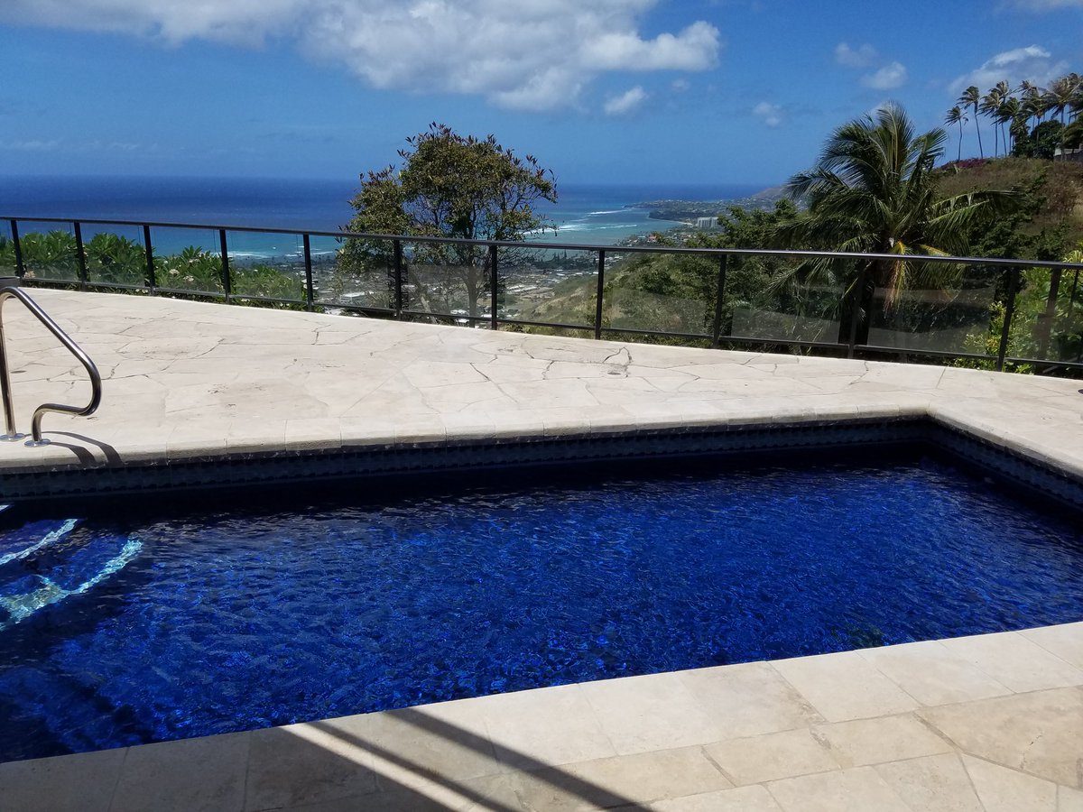 JustAPoolGuy's tweet photo. #pool #poolguysrule #poolguyshavethelongestpoles #swimmingpool #hawaii #luckywelivehi https://t.co/ZlwW52pL3A