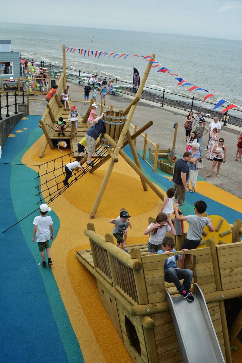thecromerpier's tweet photo. Opened today @NorthNorfolkDC #westprom #cromer #norfolk #promenade @Fun_Outside @PrimaryTimesNor #HalfTermFun @cromerjunior #lovecromer https://t.co/r6duHUcZ6U