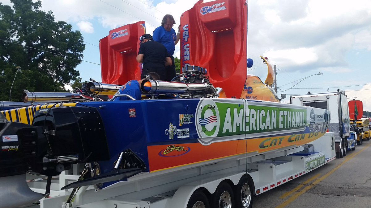 Getting ready to burn some <a href="/AmericanEthanol/">American Ethanol</a> <a href="/GetEthanol/">getethanol</a> <a href="/LakeRaceLOZ/">Lake Race</a>