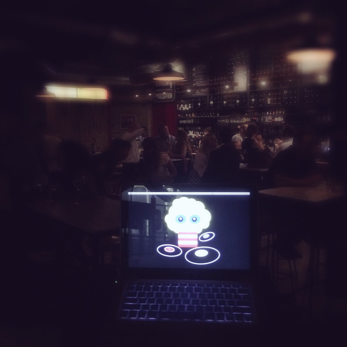 ZOOT MOiR tweet media