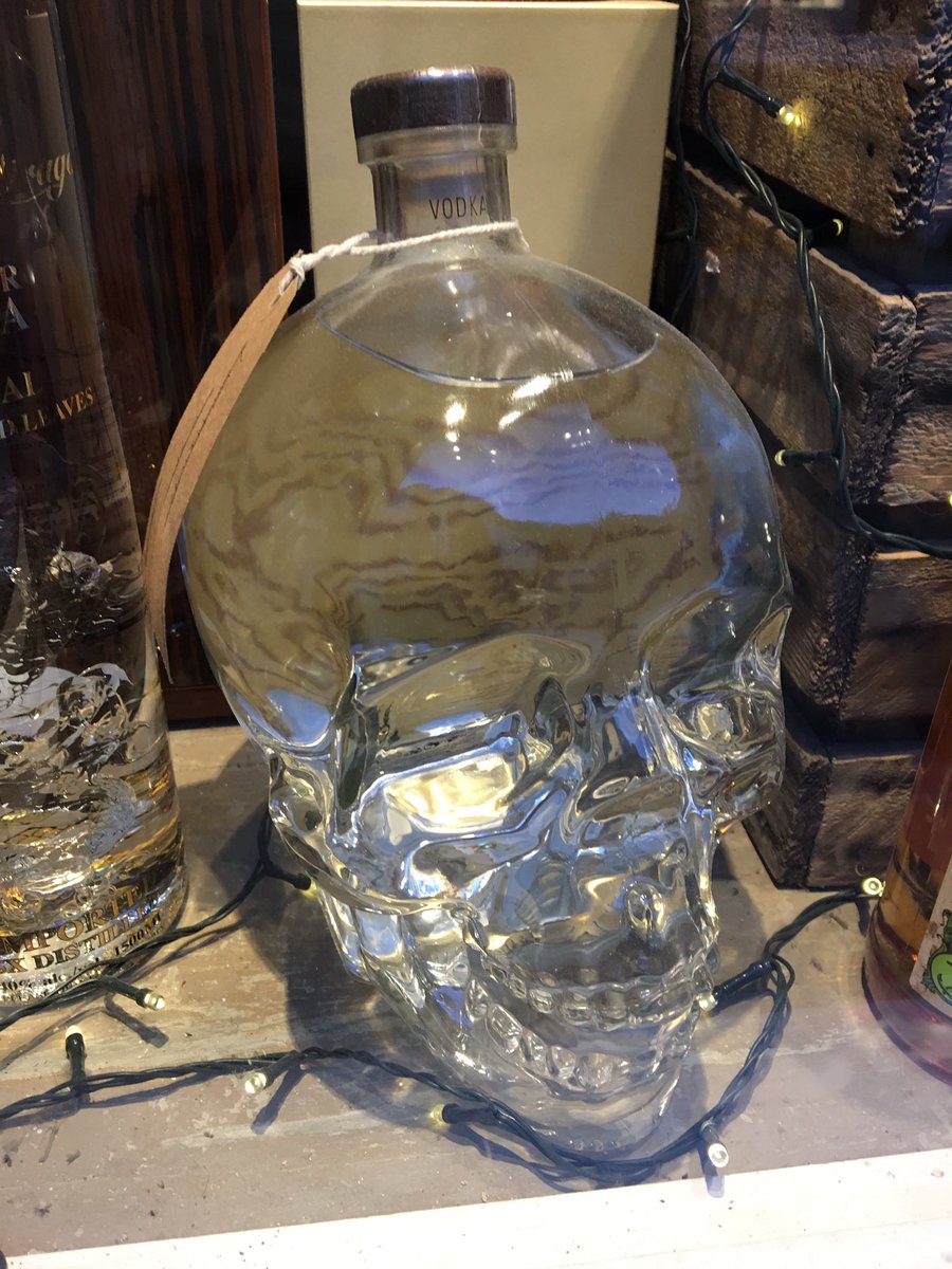 Vodka anyone? Should I? #want #skull #alcohol #stives #vodka <a href="/theliquorcellar/">JOHNS - The Liquor Cellar</a>