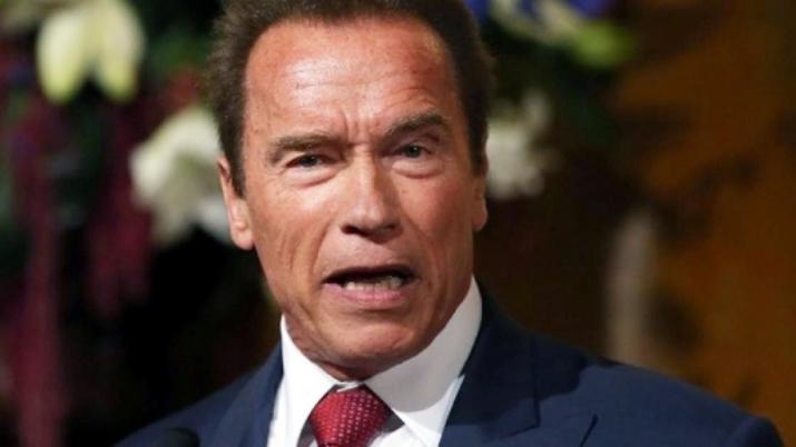 TelediarioGT's tweet photo. Arnold Schwarzenegger envía mensaje a Trump por ante el retiro de Estados Unidos del Acuerdo de París 
https://t.co/LRemR82Byh https://t.co/RbDLlJ7s0K