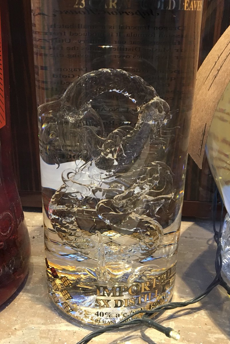 I also want this 😍 #prettybottles #vodka #snake #stives  <a href="/theliquorcellar/">JOHNS - The Liquor Cellar</a>