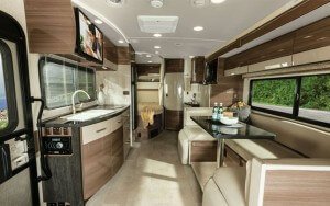 Way to travel roamingtimes.com/2016/04/30/win… … #travel #rvlife #winnebago #camping <a href="/rvarizona/">RV Arizona🏞️</a> <a href="/motorhomesRV/">Motorhomes RV🏞️</a> @RVreviews <a href="/rvdealers/">RV Dealers🏞️</a> @traveltrailerRV