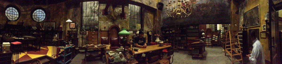 MRavenMetzner's tweet image. I mean got to hang on some of the most awesome sets I've ever been on @SleepyHollowFOX #SleepyHollow