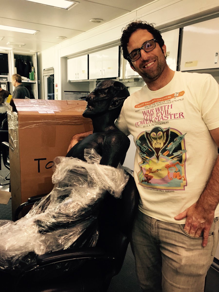 MRavenMetzner's tweet image. Even Moloch was a pal and ready to take on any acting challenge!  @SleepyHollowFOX #bts #SleepyHollow