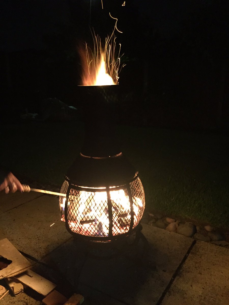 camerashy33's tweet photo. Sat outside with a fire and listening to @dariusrucker, when are you coming to the uk? #makeitsoon https://t.co/KT5btN2cOA