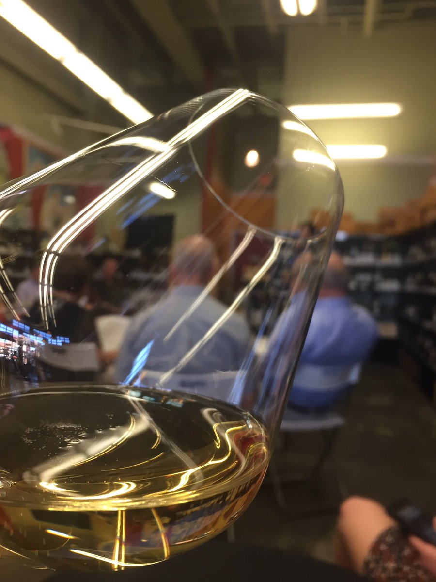 Getting in gear with a beautiful wine for the masterclass tonight! <a href="/LallierAy/">Champagne LALLIER</a> champagne is our absolute fav! Yum!