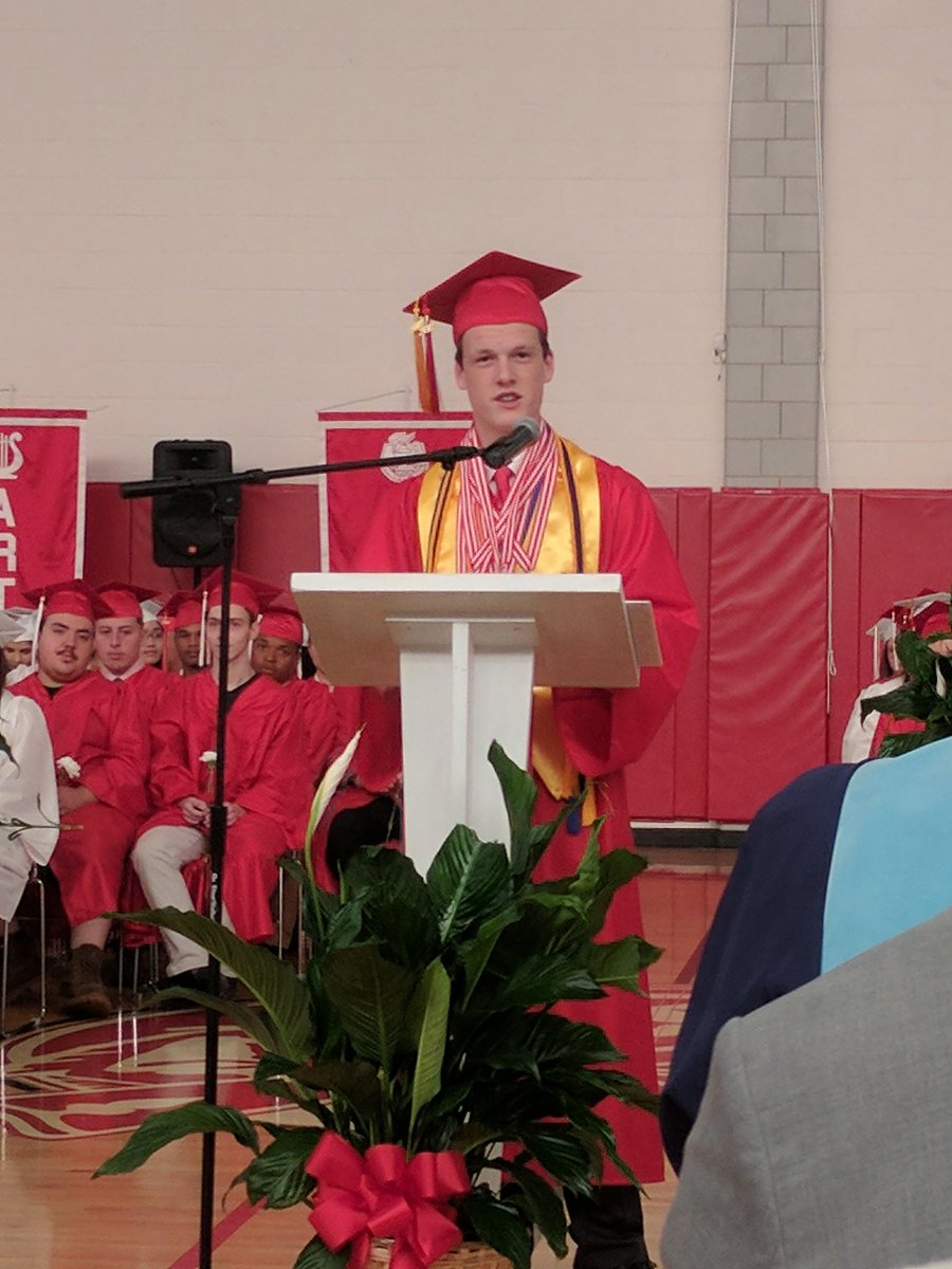 Hatchematics's tweet photo. Ryan Peters defining what it means to be a Pioneer and part of the "Pioneer Family". @draetown @Southbridge2017 @Farmerboi4326 https://t.co/ktqMgYfFaE