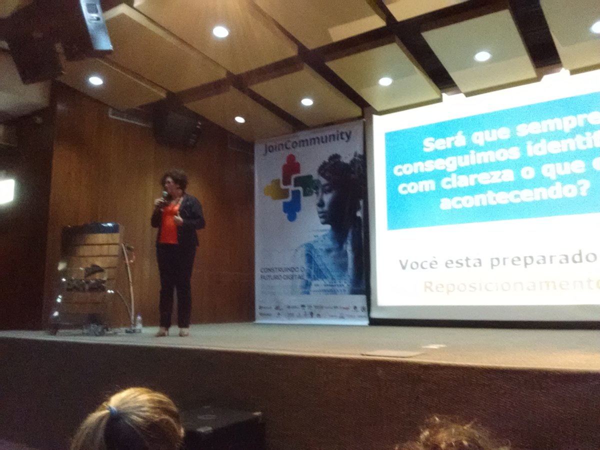 mulheresti's tweet image. Será que sempr conseguiremos identificar com clareza o que está acontecendo? Solange ajuda a responder no #MNT2017 #joincommunity