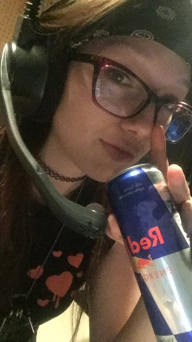 patch_t_phoenix's tweet photo. Seriously would be killing someone at work today if it wasn't #RedBullFriday 🤙🏻 https://t.co/Mhpo47Qn6f
