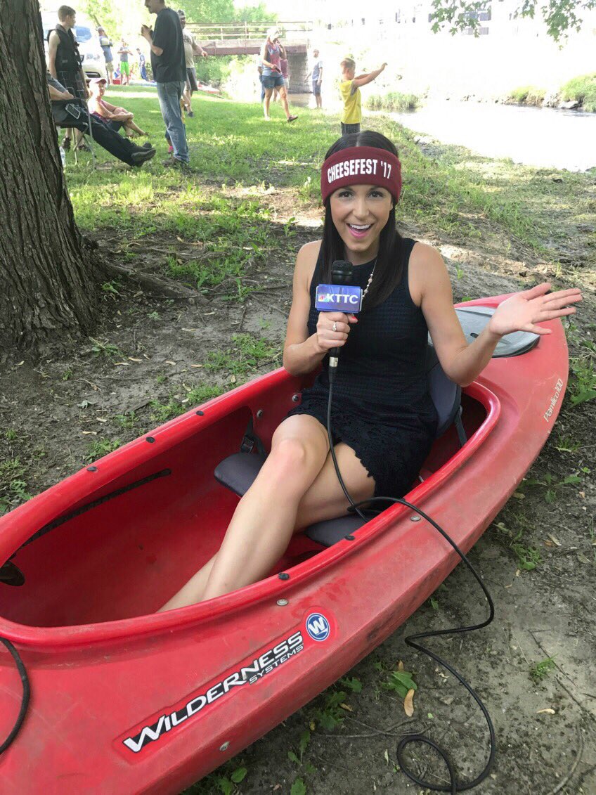 AlannaMartella's tweet photo. Live at 6: Canoe and Kayak races at Pine Island Cheese Festival @KTTCTV https://t.co/ogiOFFITk2