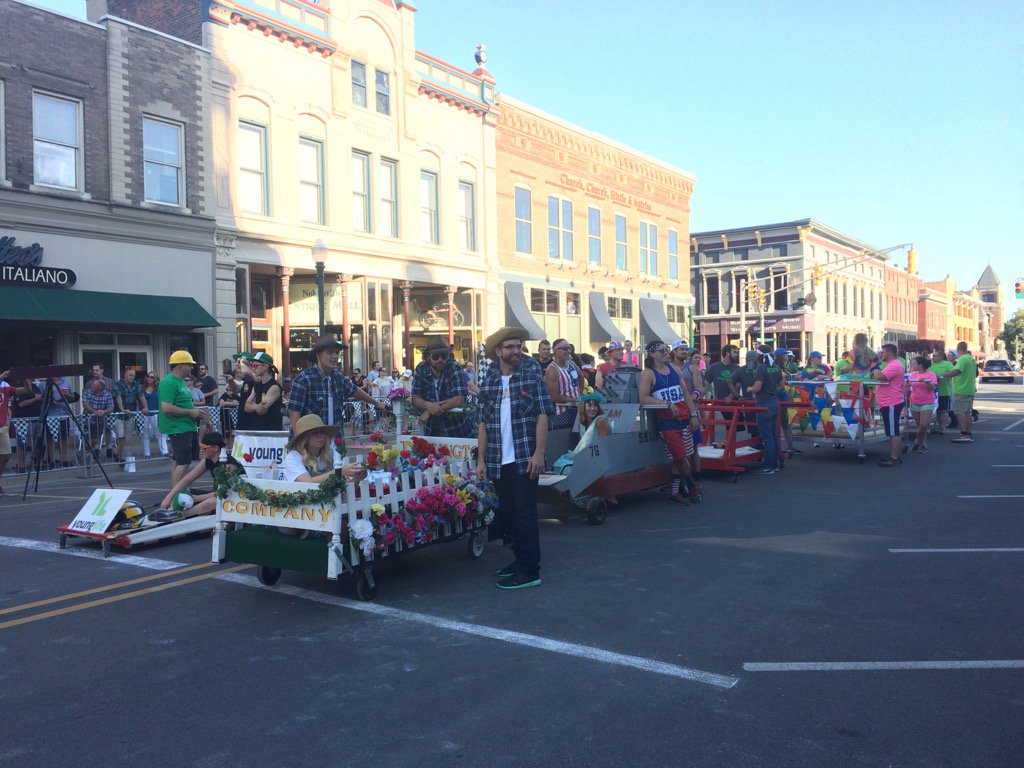 Bed Race ready to start in downtown Noblesville