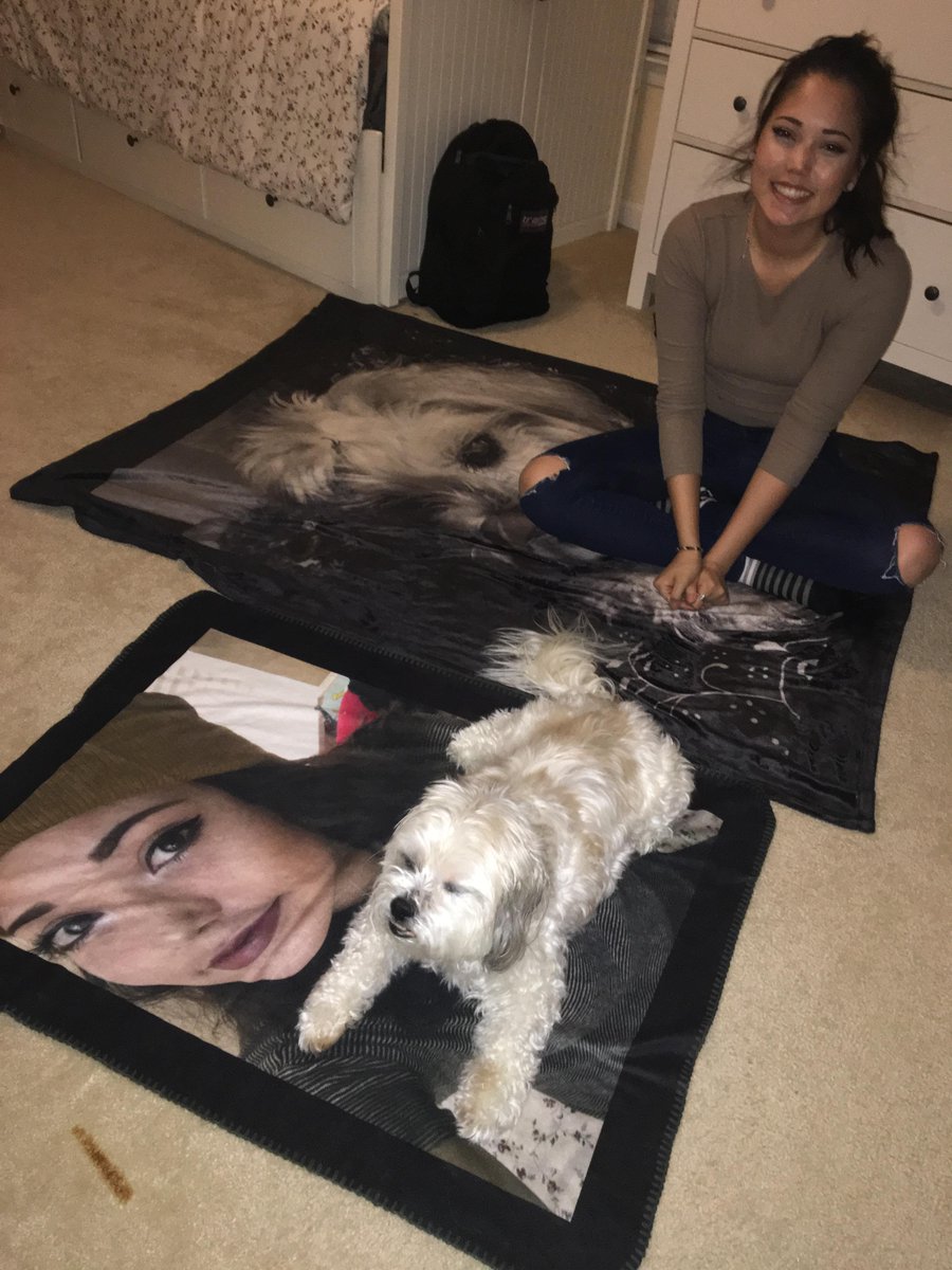 DailyCuteDoggo's tweet photo. My girlfriend loves her dog so I got her a blanket of her dog and her dog a blanket of her. https://t.co/pV2psrvRR3