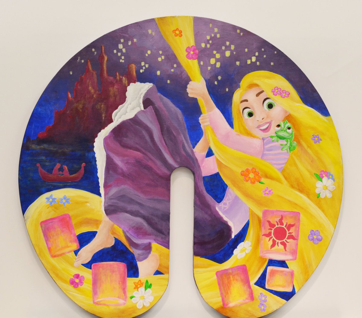 Shieldinit's tweet photo. Today for #ShieldOfTheWeek we have two: a Tangled design by Emily, and an Avengers design by Sophie! Aren't they beautiful? https://t.co/80VfMUTYwZ