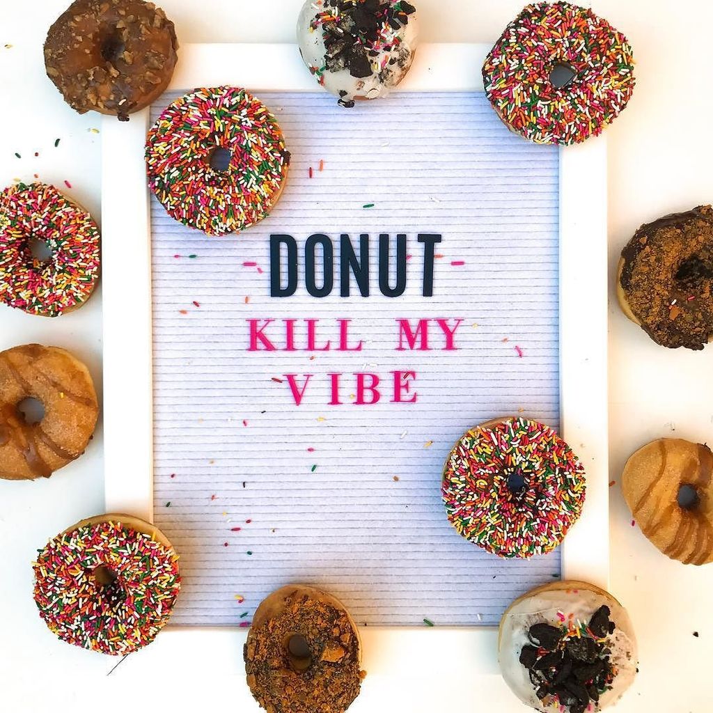 DimesandDonuts's tweet photo. It's #nationaldonutday! &amp; I'll eat as many donuts as I want, 🍩 kill my vibe 💖 https://t.co/PtqIgi3lRF https://t.co/pz59d12pld