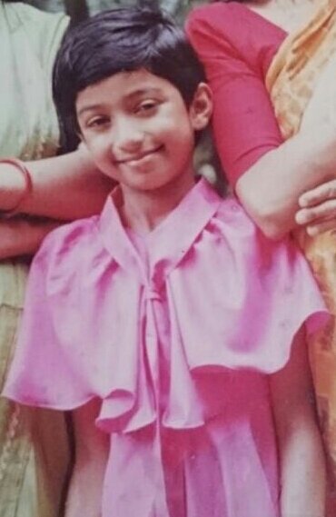 yuktiishma's tweet photo. From that young SG to my #SingingInspiration SG, your gorgeousness remains unbeaten &amp; natural, love you loads @shreyaghoshal 😚😚😍😍❤❤ https://t.co/DzZdLad26b