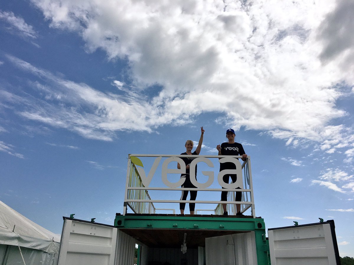 VegaTeam's tweet photo. The crew setting up Plant Base at @ToughMudder Michigan.  #MUDxVEGA https://t.co/lYqBI5wGzS