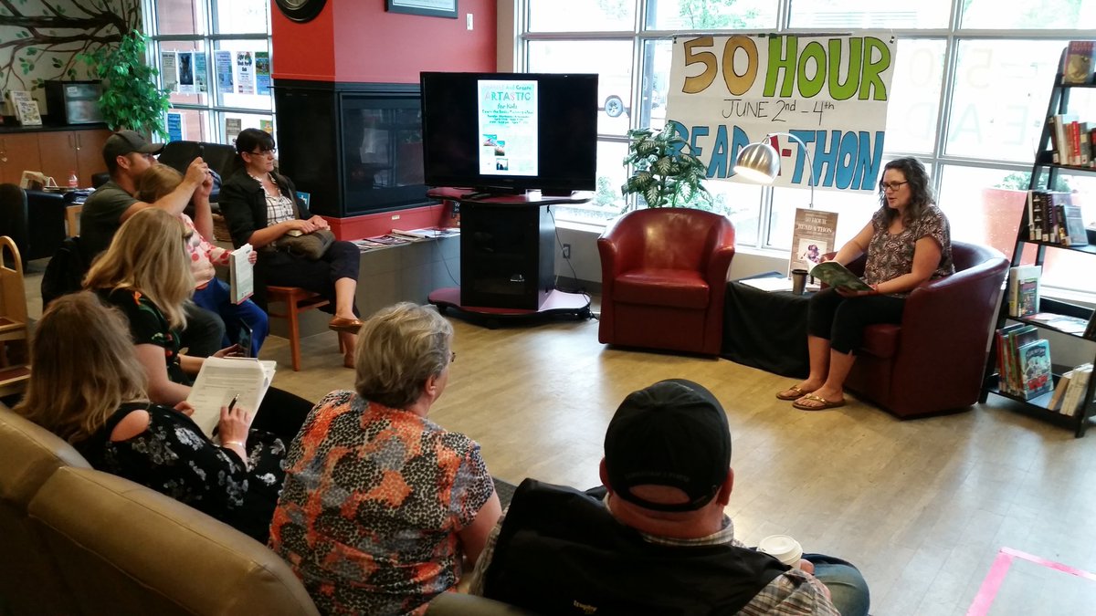 stazer_b's tweet photo. Cynthia @likes_words reading her own Wonderberry Jam for #mclreadathon https://t.co/DqeeFOTmxc