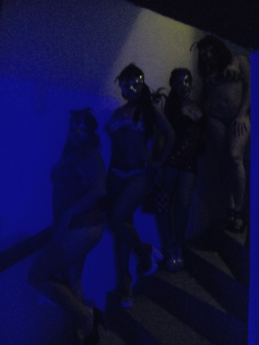 swingermodelos's tweet photo. Ven hoy chicas y para las damas chicos al norte de quito hoy 2 de junio viernes  desde las 8 pm hasta el amanecer --- 0984936085 https://t.co/zU5ywuwPbI
