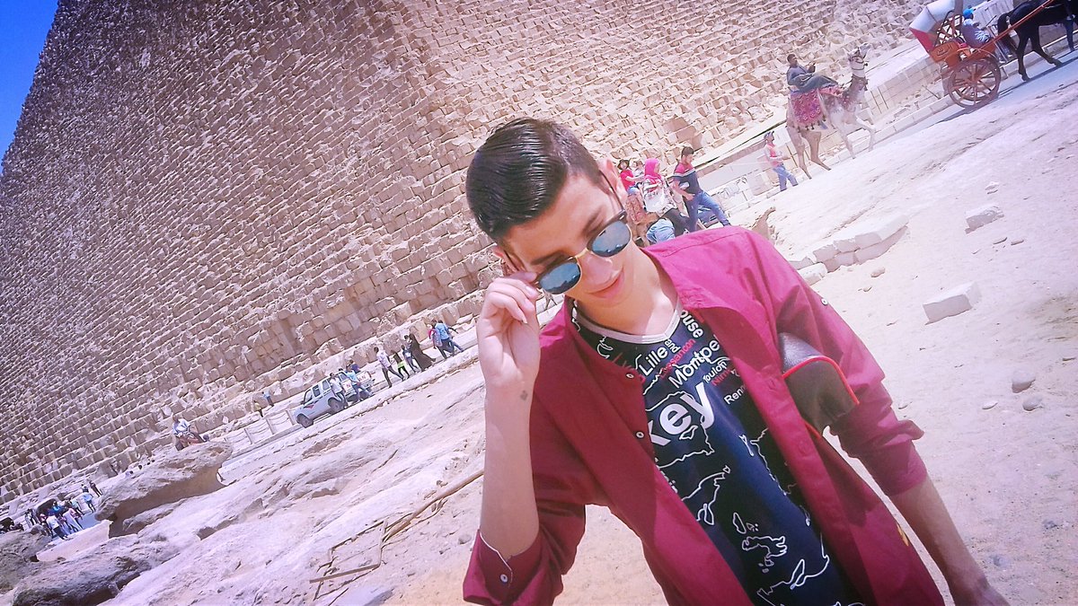 AnaMeilad's tweet photo. 😎👓😎 https://t.co/KU8JiYXigf