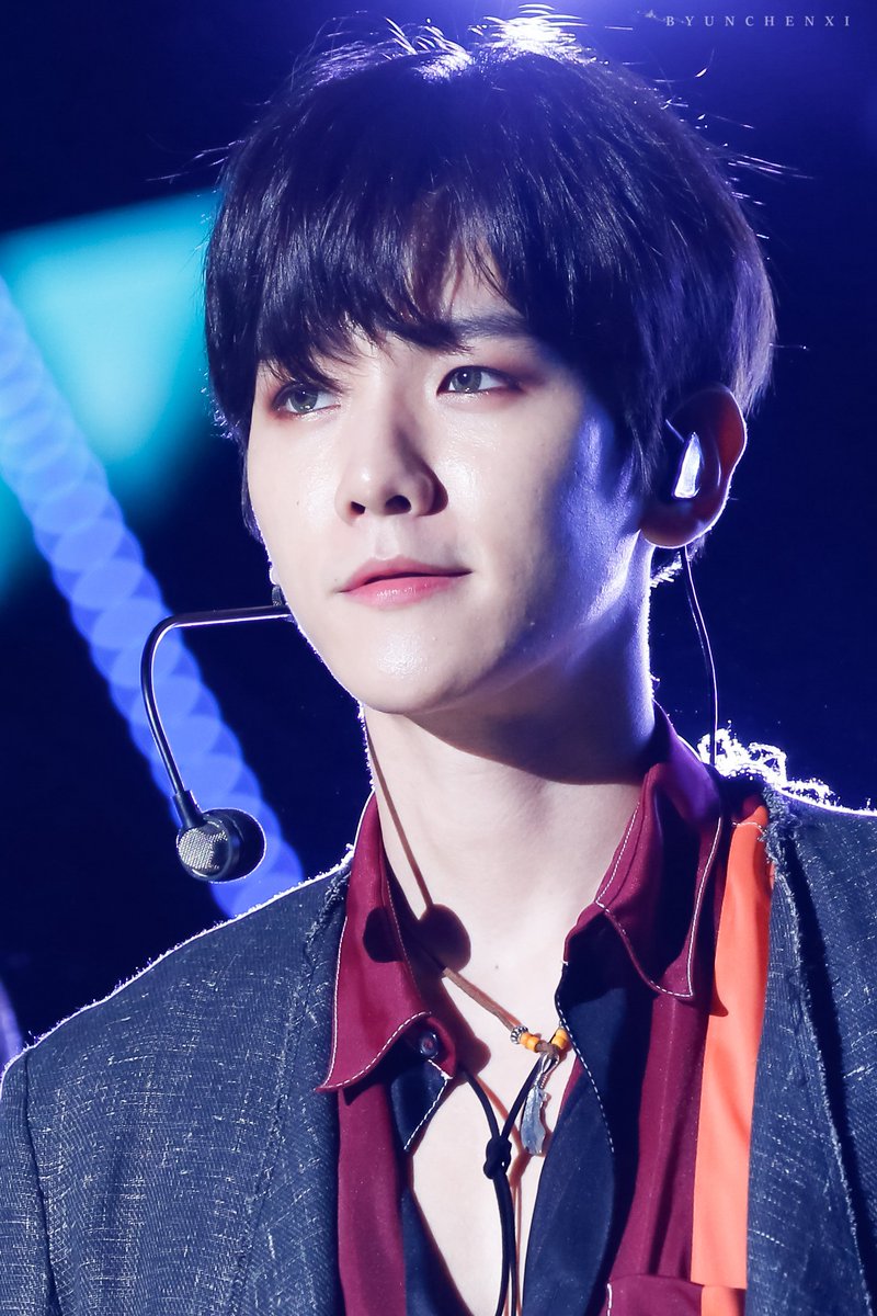 bestofbyunbaek's tweet photo. and God said, “Let there be light,” and there was light ♡ https://t.co/G8UbZ2OFSB