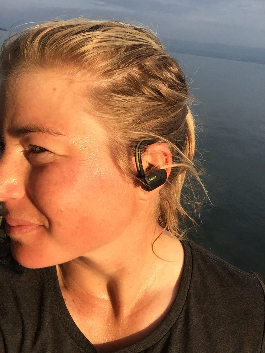 Thank you <a href="/JabraFrance/">Jabra France</a> for the great headphones you gave us! So good 👍 #jabraladiesopen <a href="/LETAccess/">LET Access Series</a> <a href="/EvianChamp/">The Amundi Evian Championship</a>