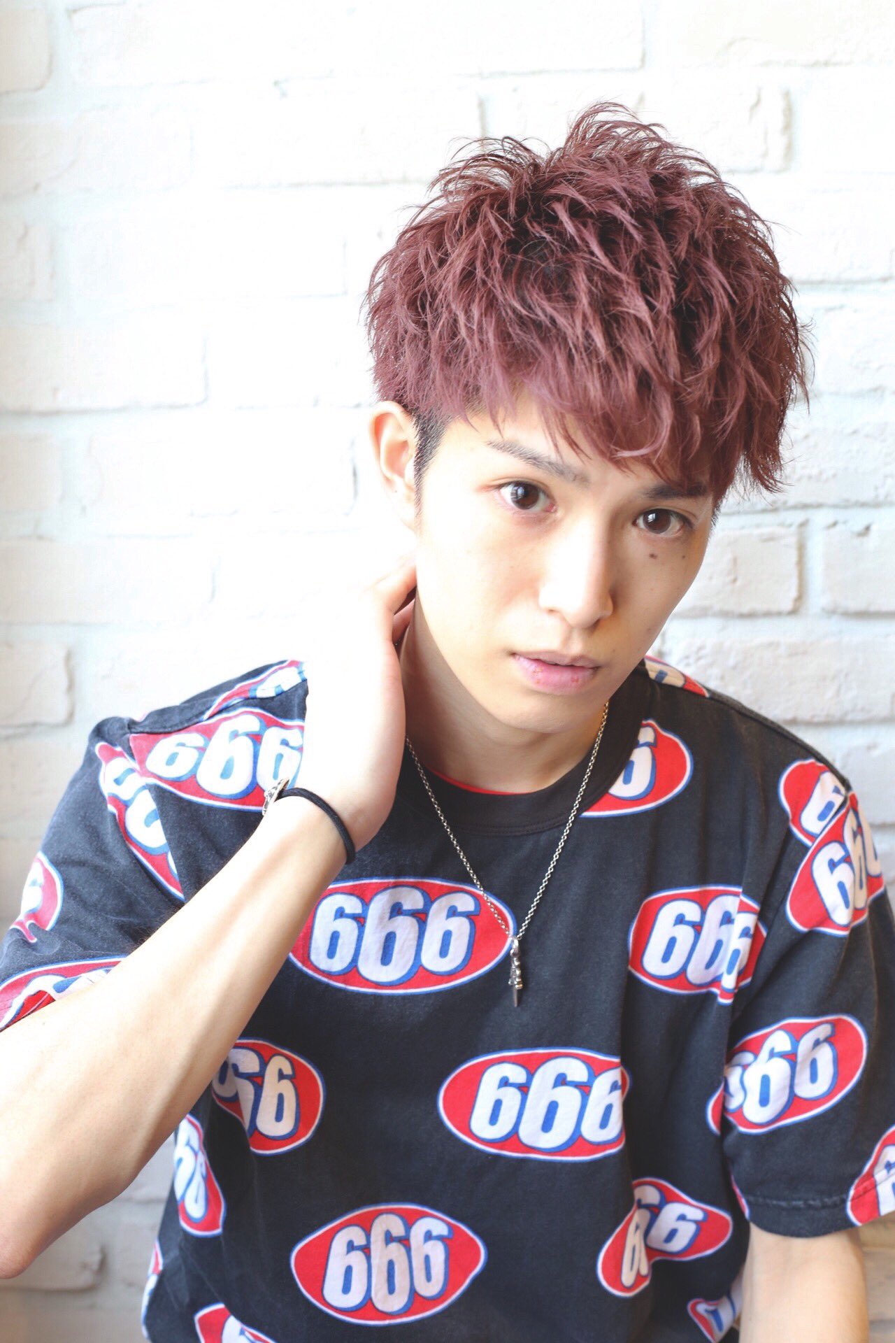 Kazuki Niitsuma Ar Twitter 6月まだまだカラー募集してます ブリーチなしでもこの色出るのはアディクシーカラーだけ カラーモデル募集中 アディクシー 外国人風カラー ハイトーン ブリーチなし 赤髪 アッシュ グレージュ レッド