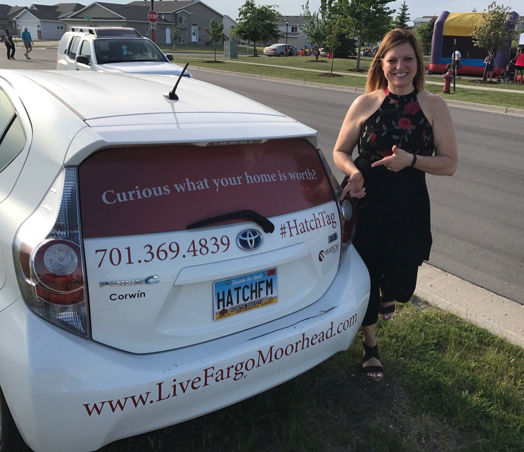 SueMErickson's tweet photo. #ThankYou @ErikHatchRealty  #FamilyFunNight #Food, #Family #Friends @MoodyRiverBand @TigerLily #HatchTag #ILoveCCRI! https://t.co/tJxE4TkwcQ